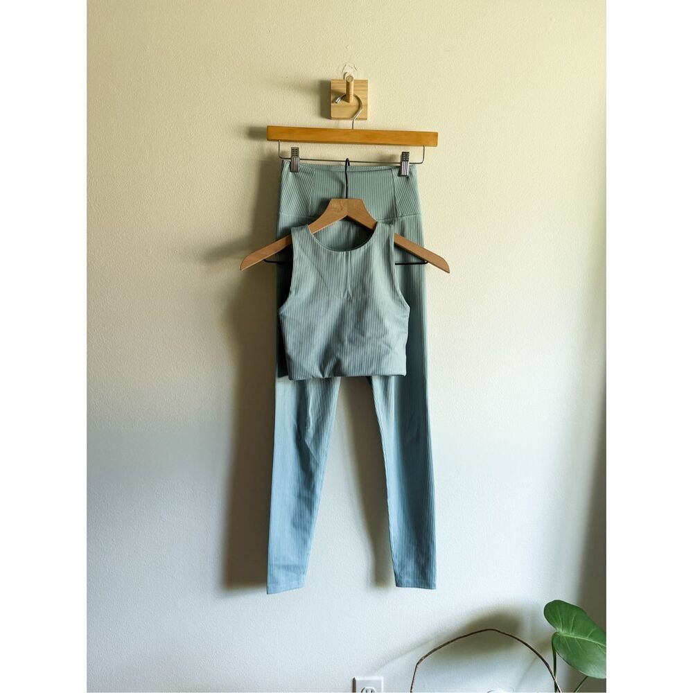 Girlfriend Collective Light Blue Rib Compression Set Size XXS - Picture 4 of 9